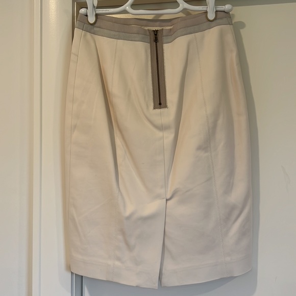 Club Monaco Cream Pencil Skirt - Picture 2 of 4